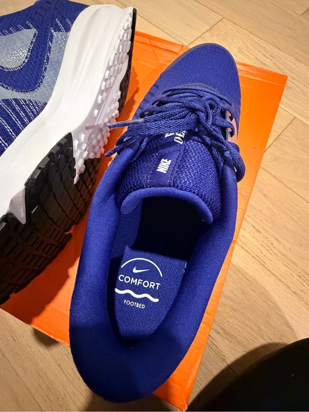 Nike Men's Run Defy size 11 - New In Box!